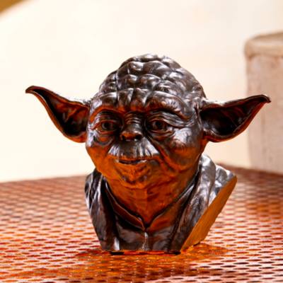 Star Wars: Galaxy's Edge Yoda Mini Bust