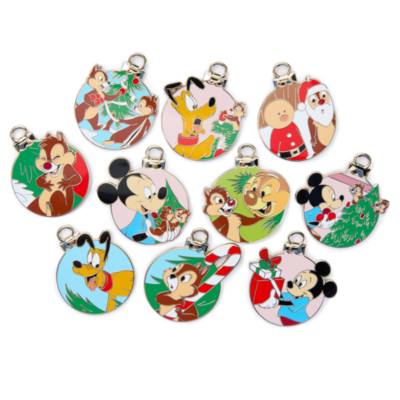 Pluto&rsquo;s Christmas Tree Mystery Limited Release Pin Set