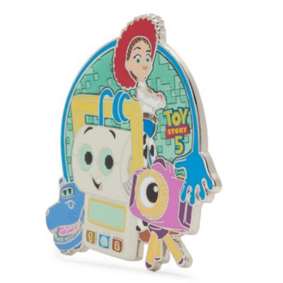 Pin's Personnages et logo Toy&nbsp;Story&nbsp;5 en &eacute;dition limit&eacute;e