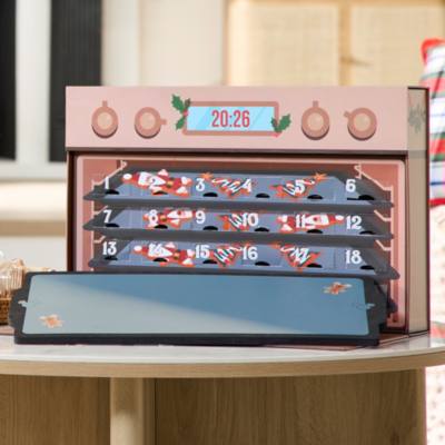 Set pin sorpresa calendario 2026, edici&oacute;n limitada, cuenta atr&aacute;s 24 d&iacute;as, galletas Navidad Disney