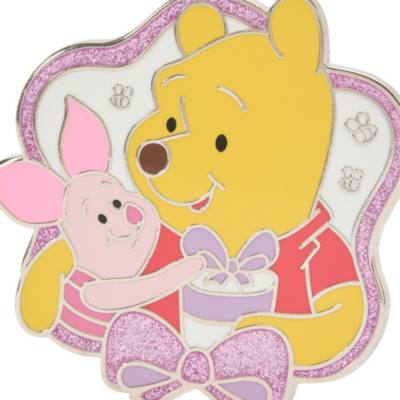 Winnie the Pooh and Piglet Limited Edition Pin, Winnie the Pooh