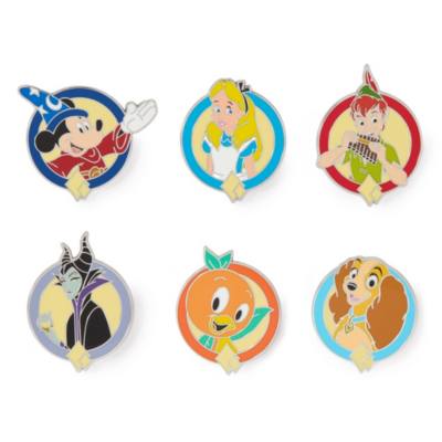 Verzaubert - Darsteller - Beutel mit Mystery-Anstecknadel