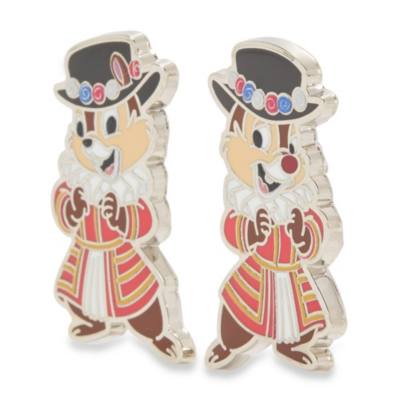 Chip 'n Dale Royal Pin