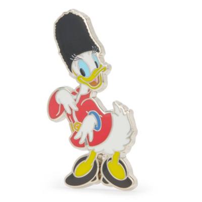 Daisy Duck Royal Pin