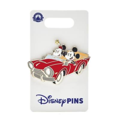 Mickey and Minnie Mouse in Car Pin