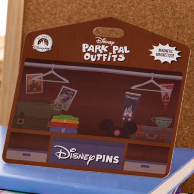 Dale Disney Park Pal Outfits Magnetic Knight & Pirate Pin Set