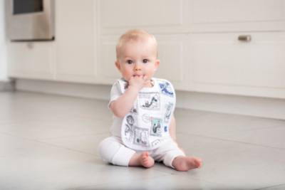 Lot de 3&nbsp;bavoirs &agrave; boutons-pression aden&nbsp;+&nbsp;anais Winnie l'Ourson