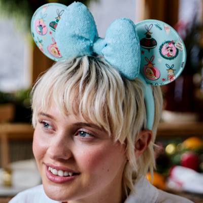 Winnie the Pooh Holiday Ears Headband for Adults