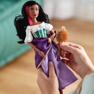 Esmeralda Classic Doll, The Hunchback of Notre Dame