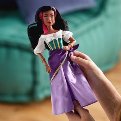 Esmeralda Classic Doll, The Hunchback of Notre Dame