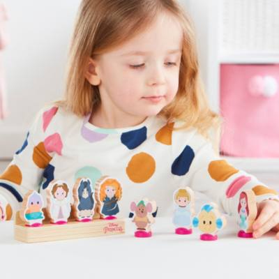 World of Wood Tangled and Brave Wooden Toys