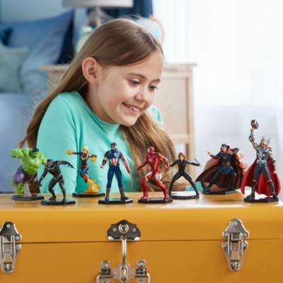 Avengers Deluxe Figurine Playset