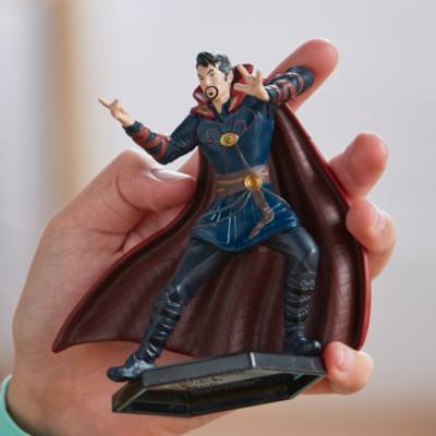 Avengers Deluxe Figurine Playset