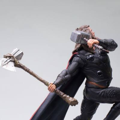 Iron Studios Thor Collectible Figure, Avengers: Endgame