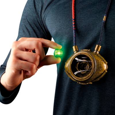Hasbro Doctor Strange Eye of Agamotto Marvel Legends Series Electronic Talisman