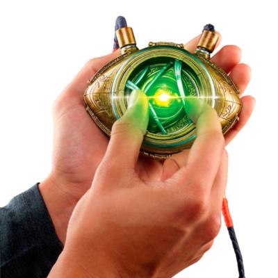 Hasbro Doctor Strange Eye of Agamotto Marvel Legends Series Electronic Talisman