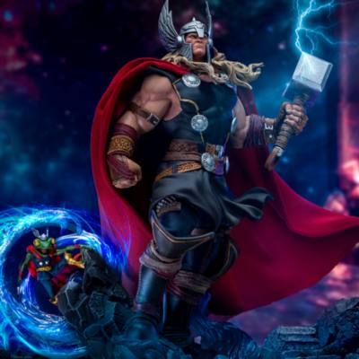 Action figure da collezione Thor Unleashed Deluxe Iron Studios