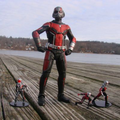 Marvel Select Ant-Man Collector's Action Figure