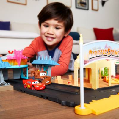 Mattel Disney Pixar Cars On The Road Radiator Springs Tour Playset