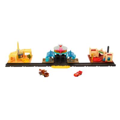 Mattel Disney Pixar Cars On The Road Radiator Springs Tour Playset