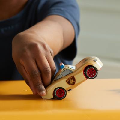 Lightning McQueen Die Cast Set, Disney Pixar Cars on the Road