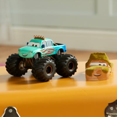Disney Store Ivy Die Cast Set, Disney Pixar Cars on the Road
