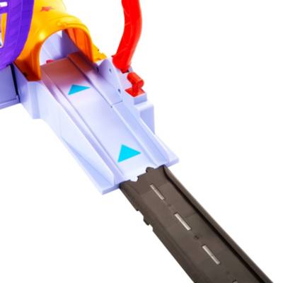 Mattel Disney Pixar Cars On The Road Showtime Loop Playset