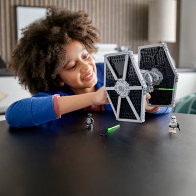 LEGO Star Wars Caza TIE Imperial (set 75300)