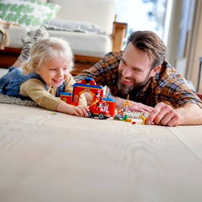 LEGO Disney Mickey and Friends Fire Truck and Station Set 10776