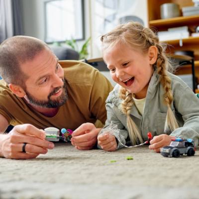 LEGO Marvel Studios Spider-Man vs. Mysterio's Drone Attack Set 76184