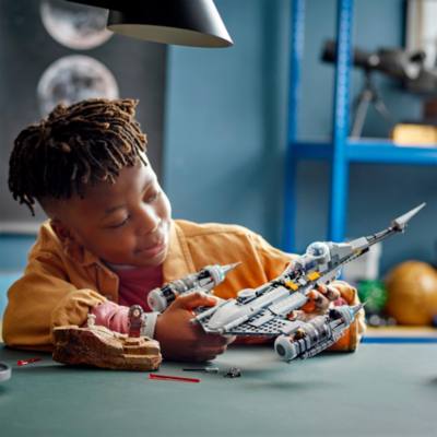 LEGO Star Wars The Mandalorian&rsquo;s N-1 Starfighter Set, Star Wars: The Book of Boba Fett