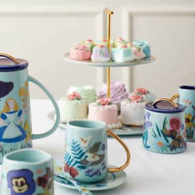 Disney Store Alice in Wonderland Mary Blair Cake Stand