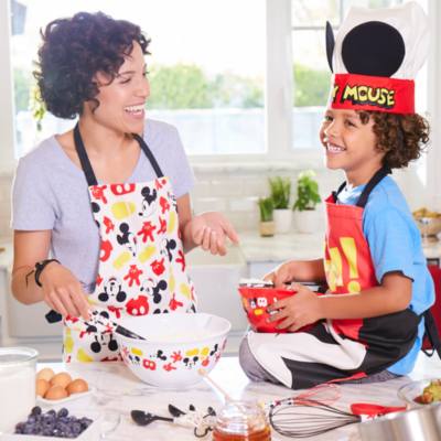 Disney Store Mickey Mouse Apron and Oven Mitts Set For Adults