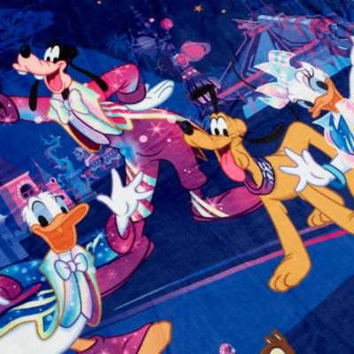 Disneyland Paris Mickey and Minnie 30th Anniversary Fleece Throw