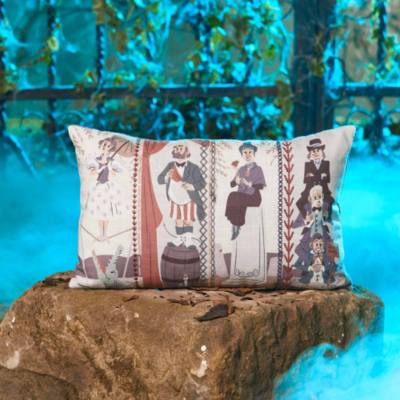 Coj&iacute;n La mansi&oacute;n encantada, Disney Store