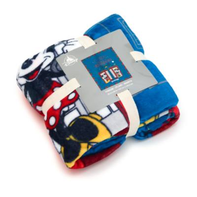 Mickey and Minnie London City Throw