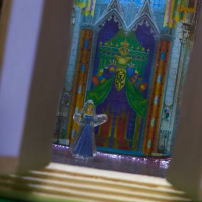 Disney Store - Disney Castle Collection - Dornr&ouml;schen - Figur mit Lichteffekt - 6 von 10