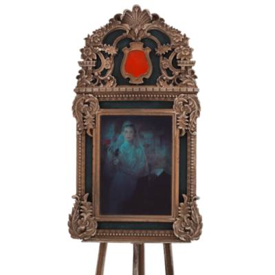 Figura sonido e iluminaci&oacute;n Constance Hatchaway (''la novia''), La mansi&oacute;n encantada