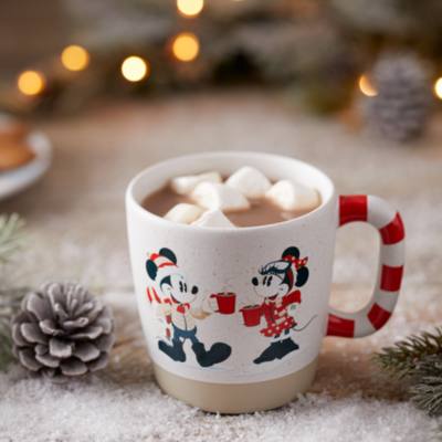 Disney Store Mickey Mouse and Friends Walt's Holiday Lodge Mug