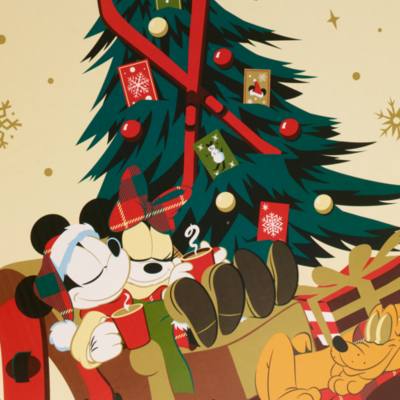 Mickey and Friends Walt's Holiday Lodge Gift Box with Handle, Large