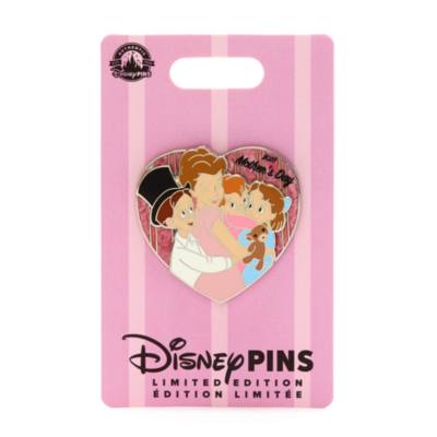 Pin edici&oacute;n limitada Peter Pan, D&iacute;a de la Madre 2023, Disney Store
