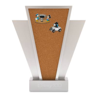 Bacheca per collezione pin Disney100 Decades