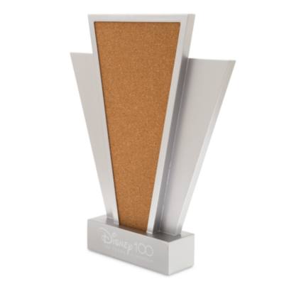 Bacheca per collezione pin Disney100 Decades