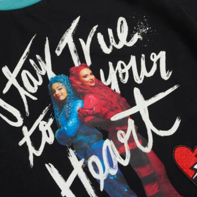 Chloe and Red Pyjamas For Kids, Descendants: The Rise of Red