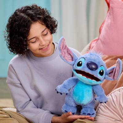 Wow! Stuff Disney Chatty Stitch Deluxe Puppetronic, Lilo & Stitch