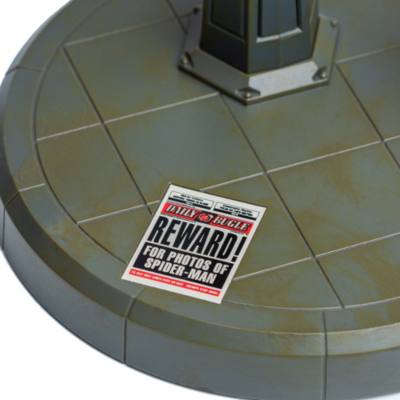 Spider-Man Figurine Lamp