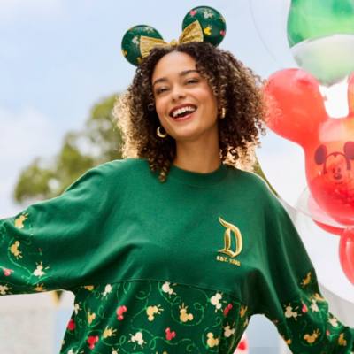 Walt Disney World Mickey Mouse Icon Festive Spirit Jersey For Adults
