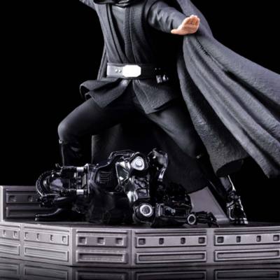 Figurina deluxe in edizione limitata Art Scale Luke Skywalker Iron Studios