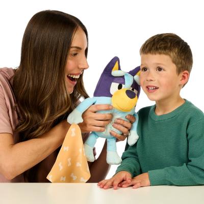 Peluche con efectos de sonido hora de dormir Bluey, Moose Toys