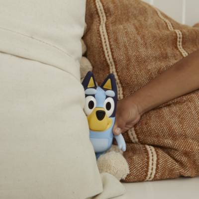 Moose Toys Bluey Hide & Seek Game